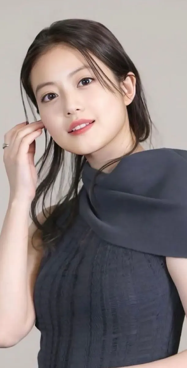 今田美桜 1