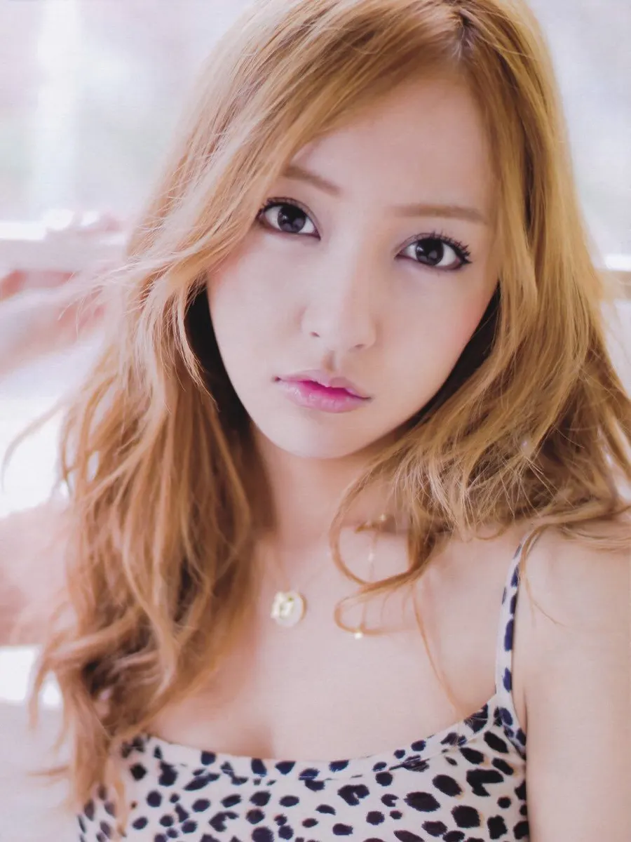 板野友美 1